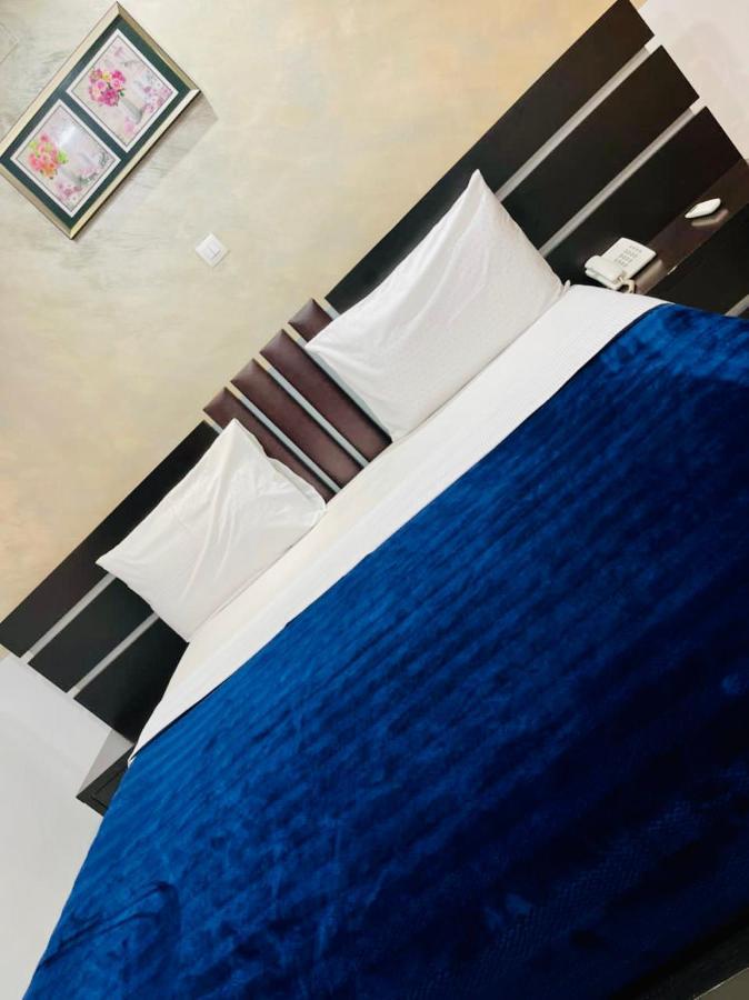 Class Hotel Brazzaville Zewnętrze zdjęcie