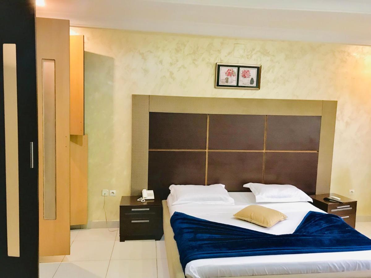 Class Hotel Brazzaville Zewnętrze zdjęcie