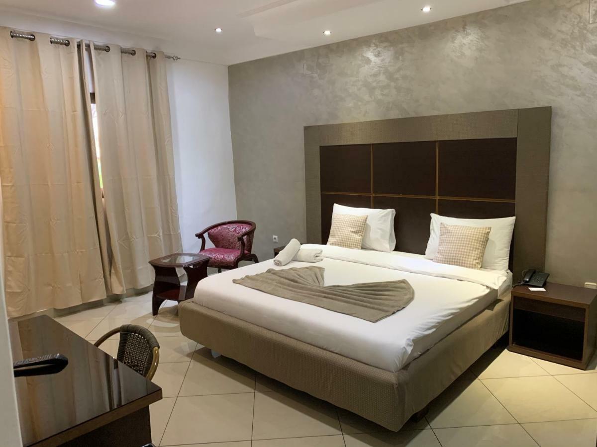 Class Hotel Brazzaville Zewnętrze zdjęcie